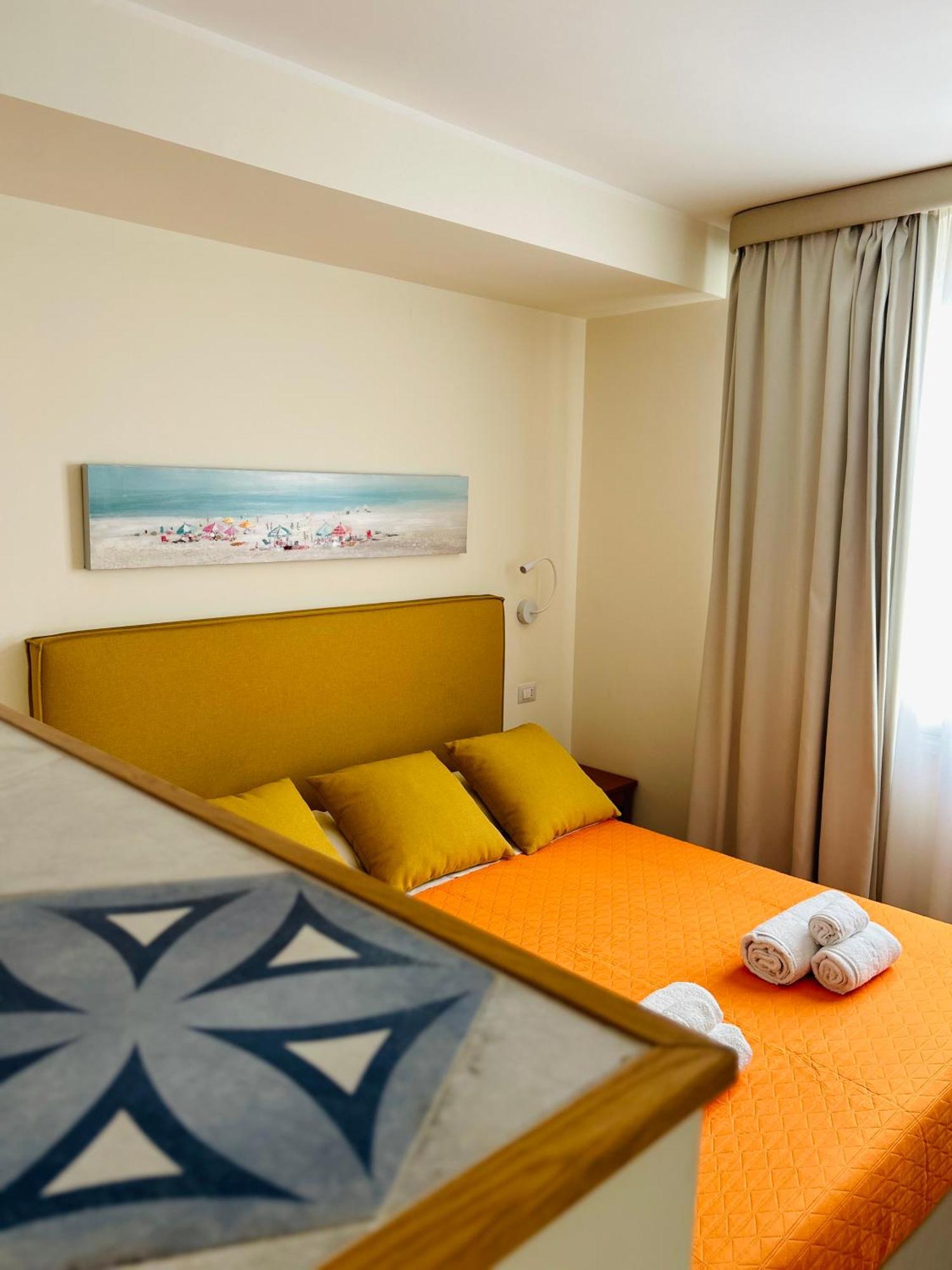 B&B Casa Di Emma 切萨雷奥港 外观 照片